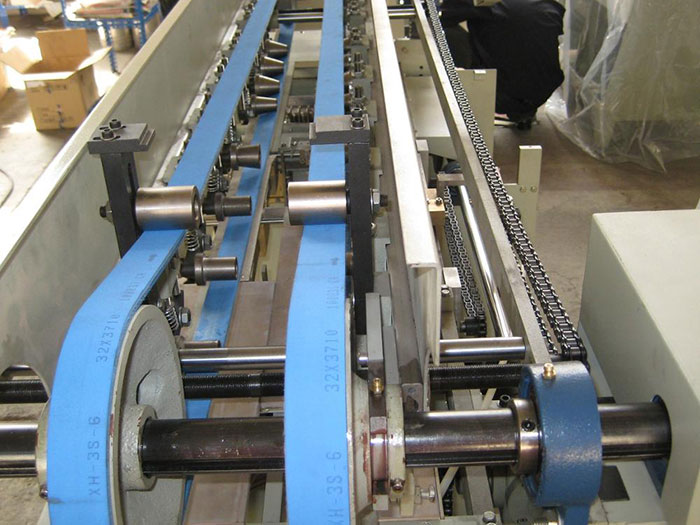 Automatic High Speed Wet Glue Metal Tins Cans Labeling Machine