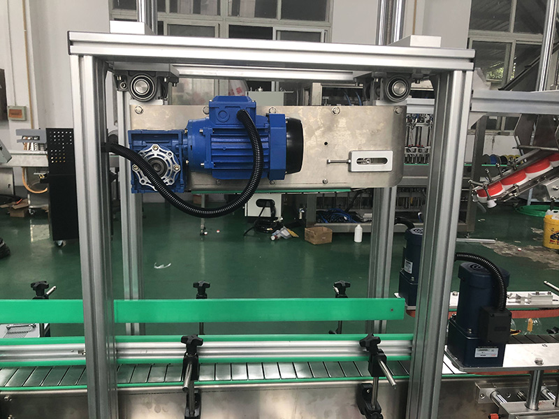 Automatic Press Snap Capping Machine Details