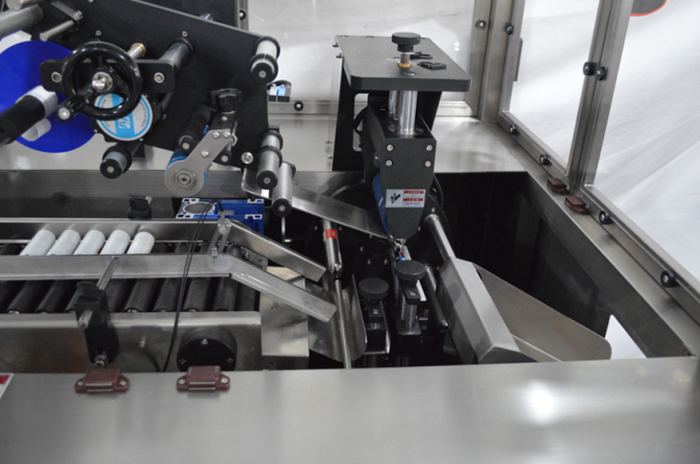 Automatic-Tube-Labeling-Machine-For-Empty-Soft-Tube-Details